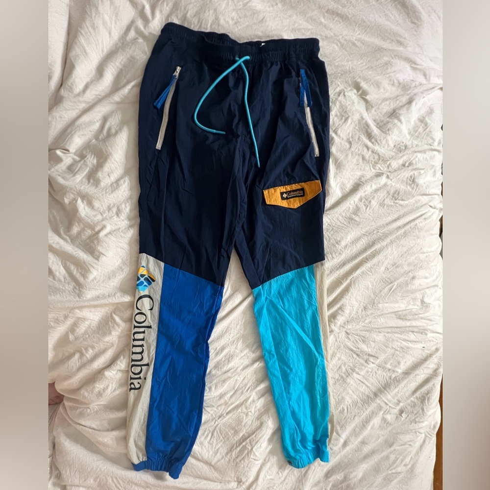 Men's Columbia Riptide Retro Jogger Wind Trousers - Picture 5 of 11